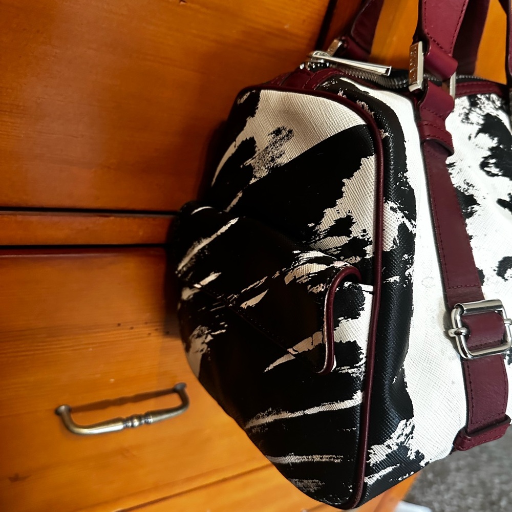 L.A.M.B. by Gwen Stefani Limited Print Logo Satchel Luxury Designer Handbag #553 - Picture 3 of 8
